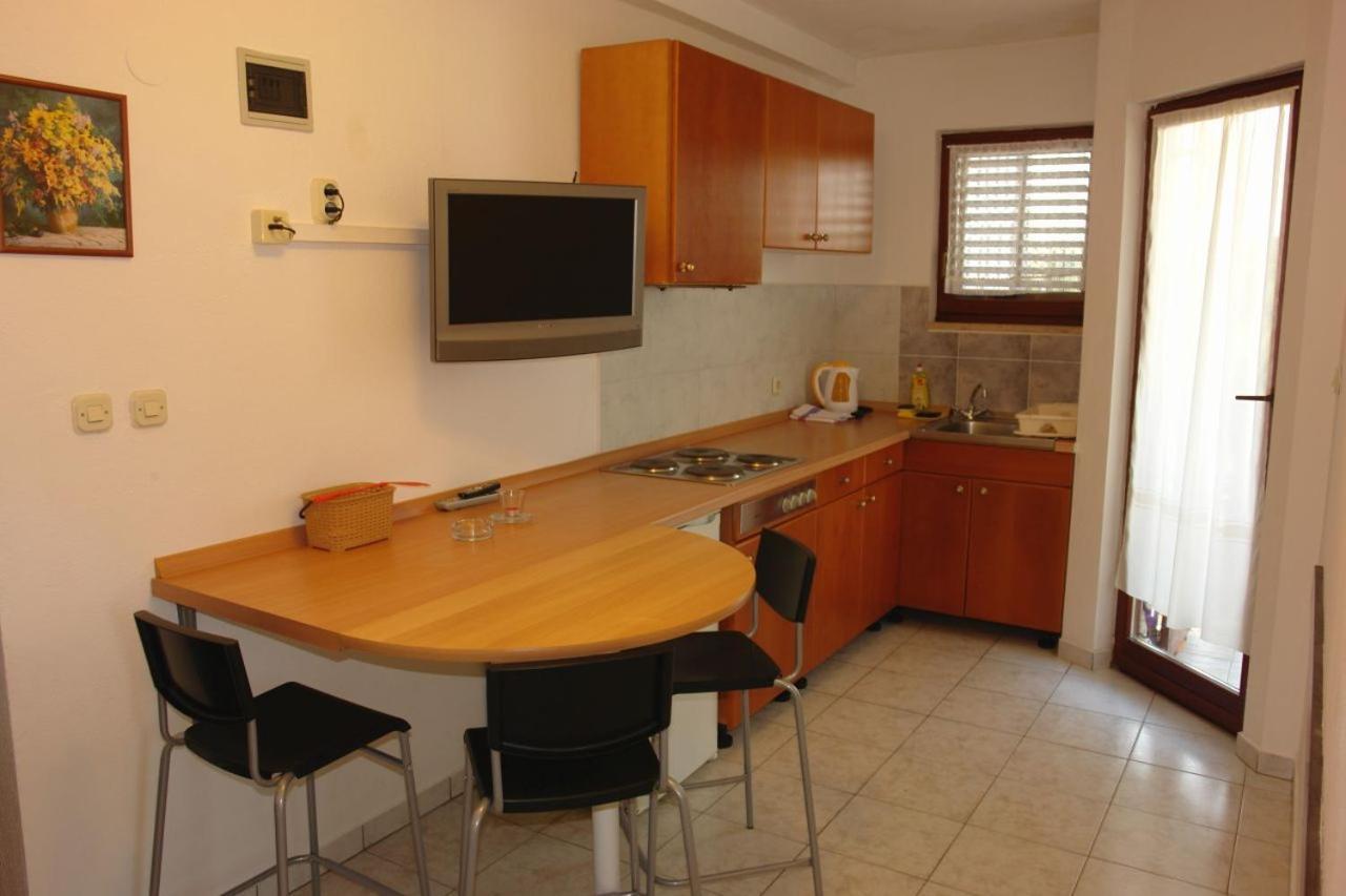 Apartmani Milokanovic Funtana Zewnętrze zdjęcie