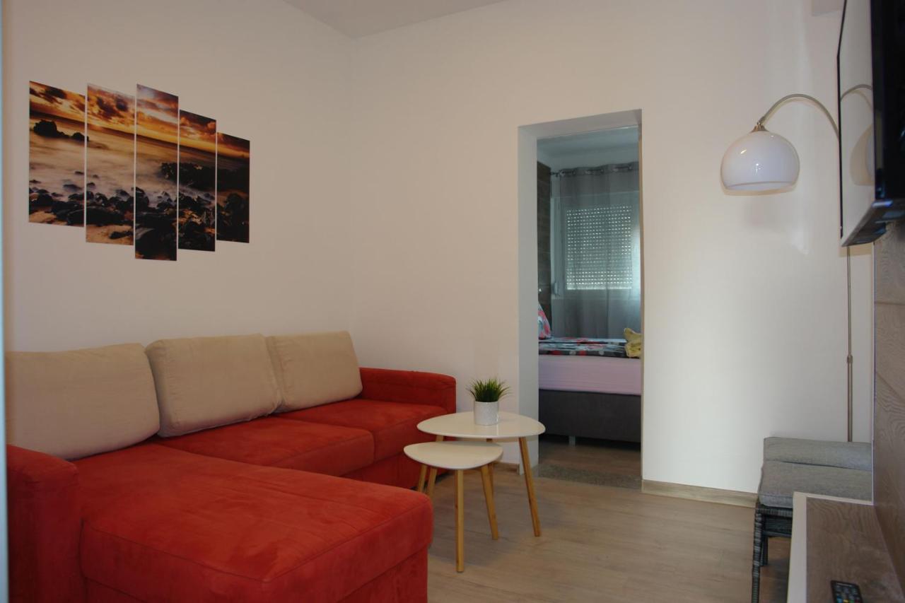 Apartmani Milokanovic Funtana Zewnętrze zdjęcie