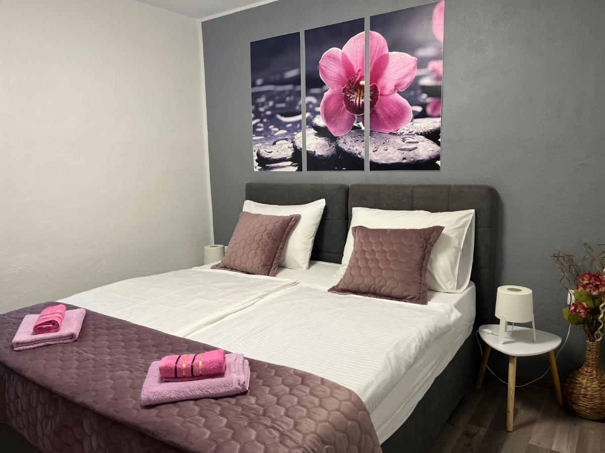 Apartmani Milokanovic Funtana Zewnętrze zdjęcie