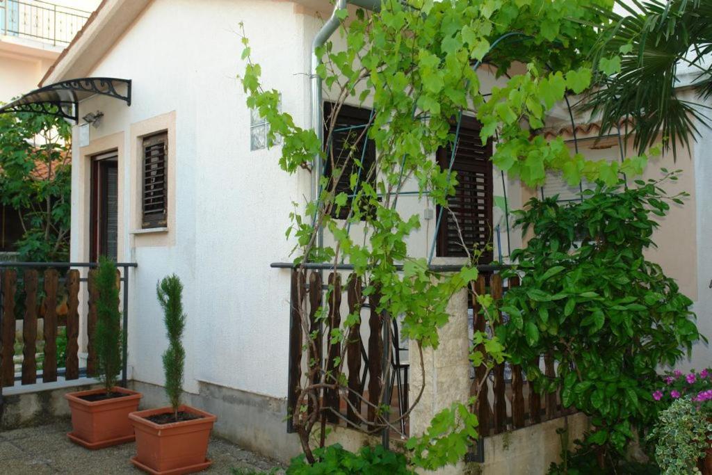 Apartmani Milokanovic Funtana Zewnętrze zdjęcie