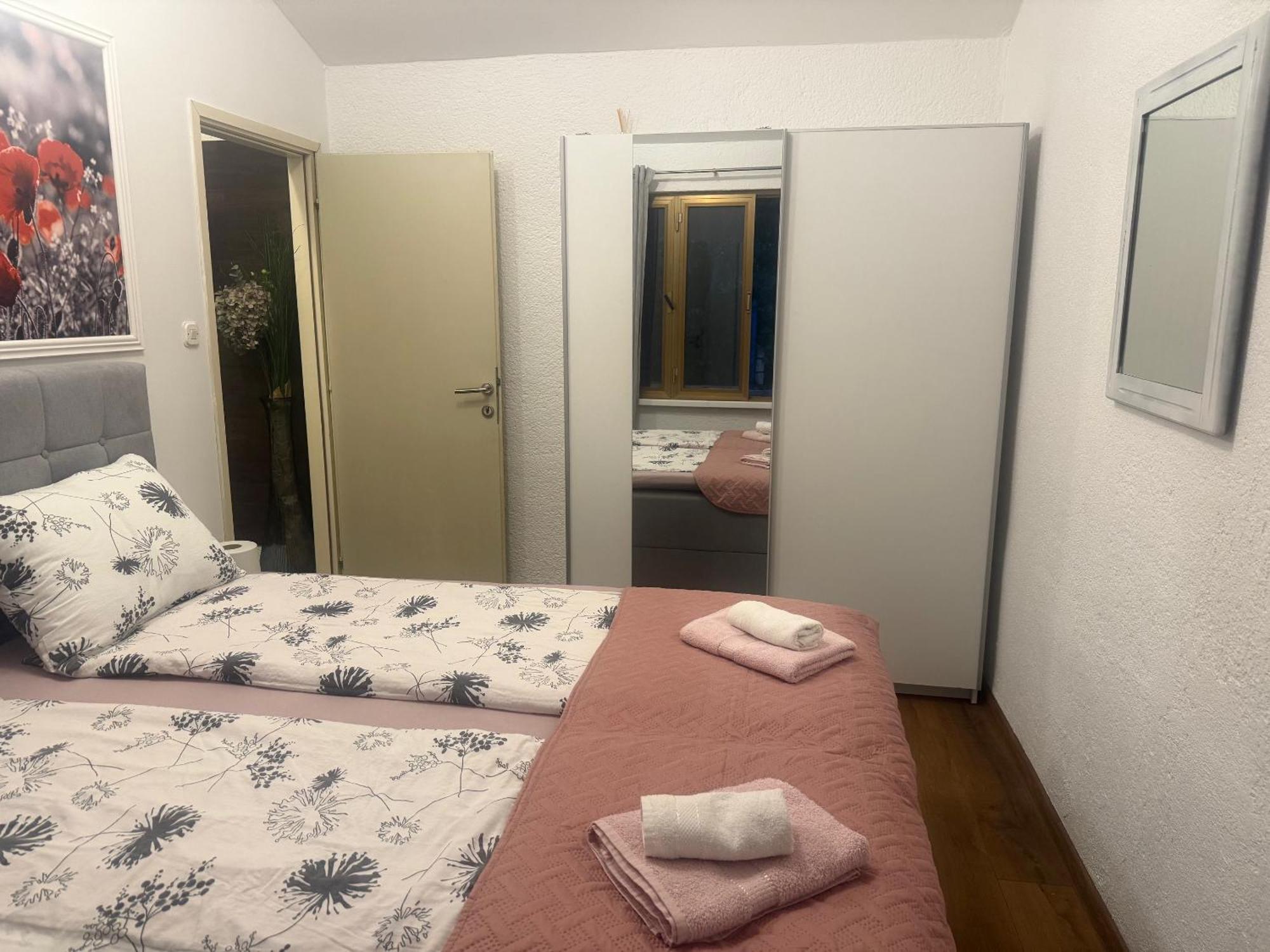 Apartmani Milokanovic Funtana Zewnętrze zdjęcie